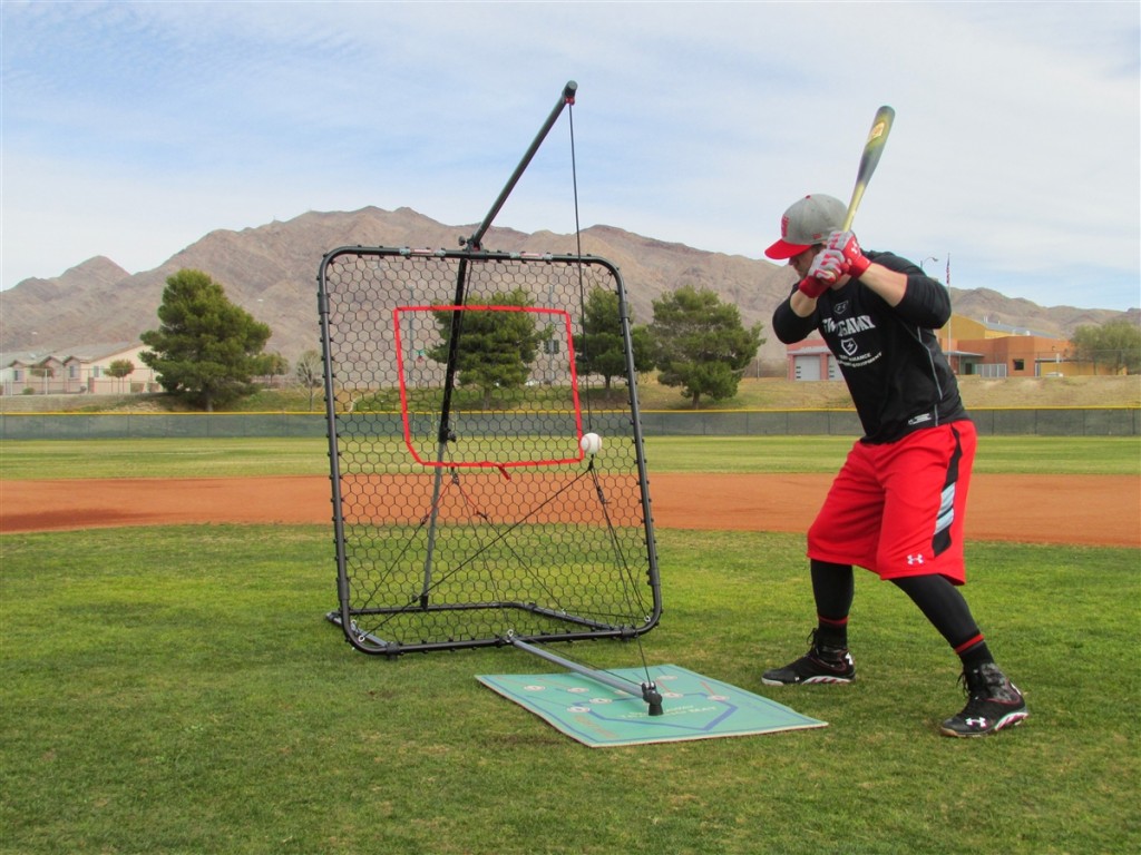 Portable Baseball Swing Trainer With Auto-Reset Ball - Solo Hitting Practice For All Ages