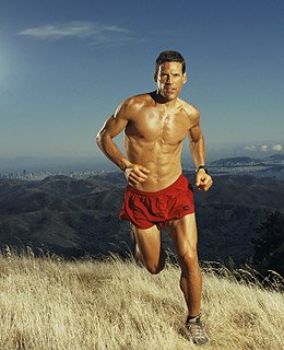 ca. February 2005 --- Ultramarathon Runner Dean Karnazes --- Image by © Patrik Giardino/Corbis Outline